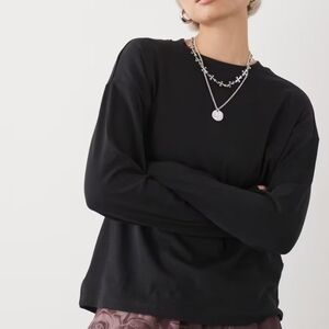 Noisy may Black Long Sleeve Women's Tee